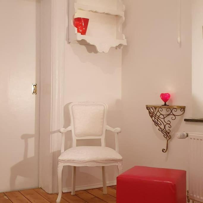 Apartment Exklusive 3-zimmer-wohnung, 2 Ebenen, Messe, Zentrum, 67 M2