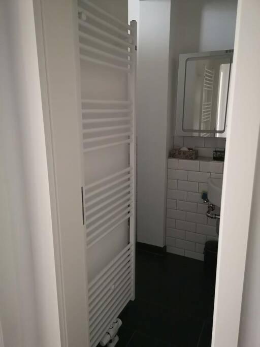 Exklusive 3-zimmer-wohnung, 2 Ebenen, Messe, Zentrum, 67 M2 Apartment *