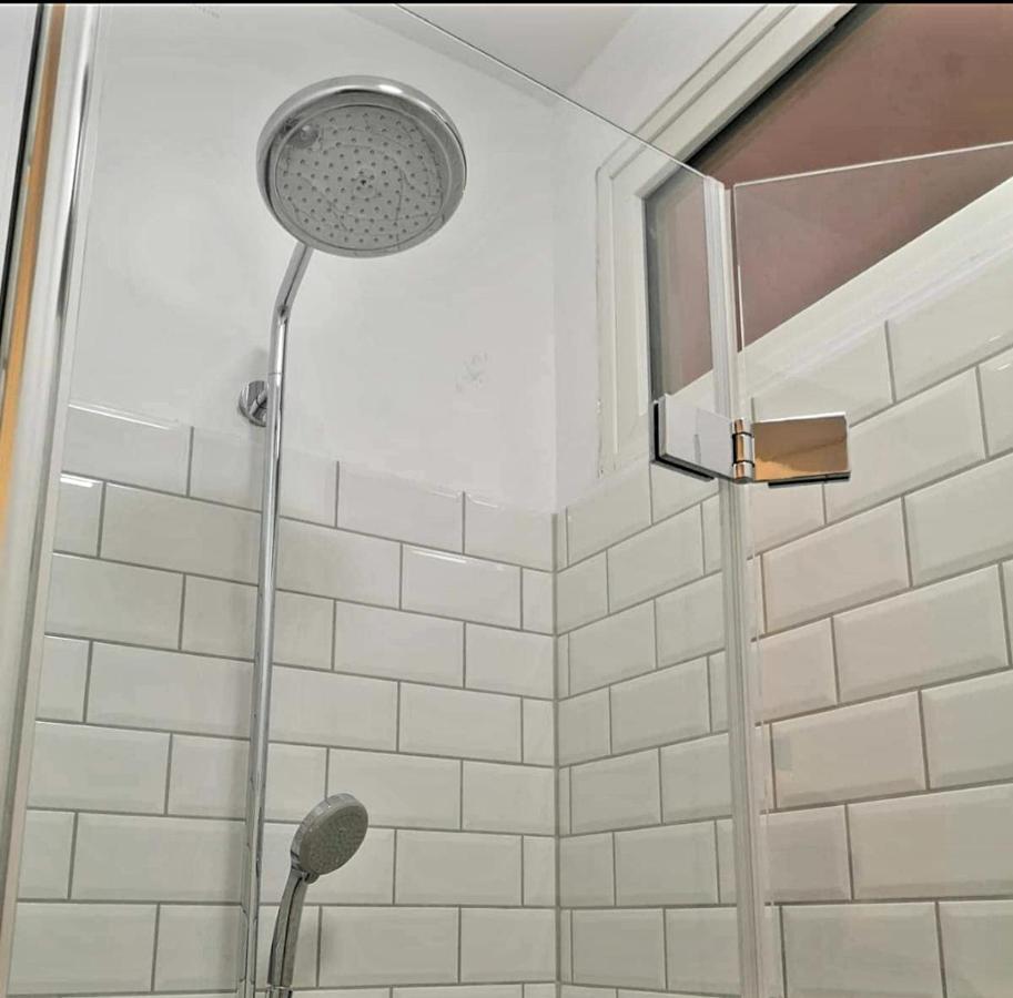 Exklusive 3-zimmer-wohnung, 2 Ebenen, Messe, Zentrum, 67 M2 Apartment