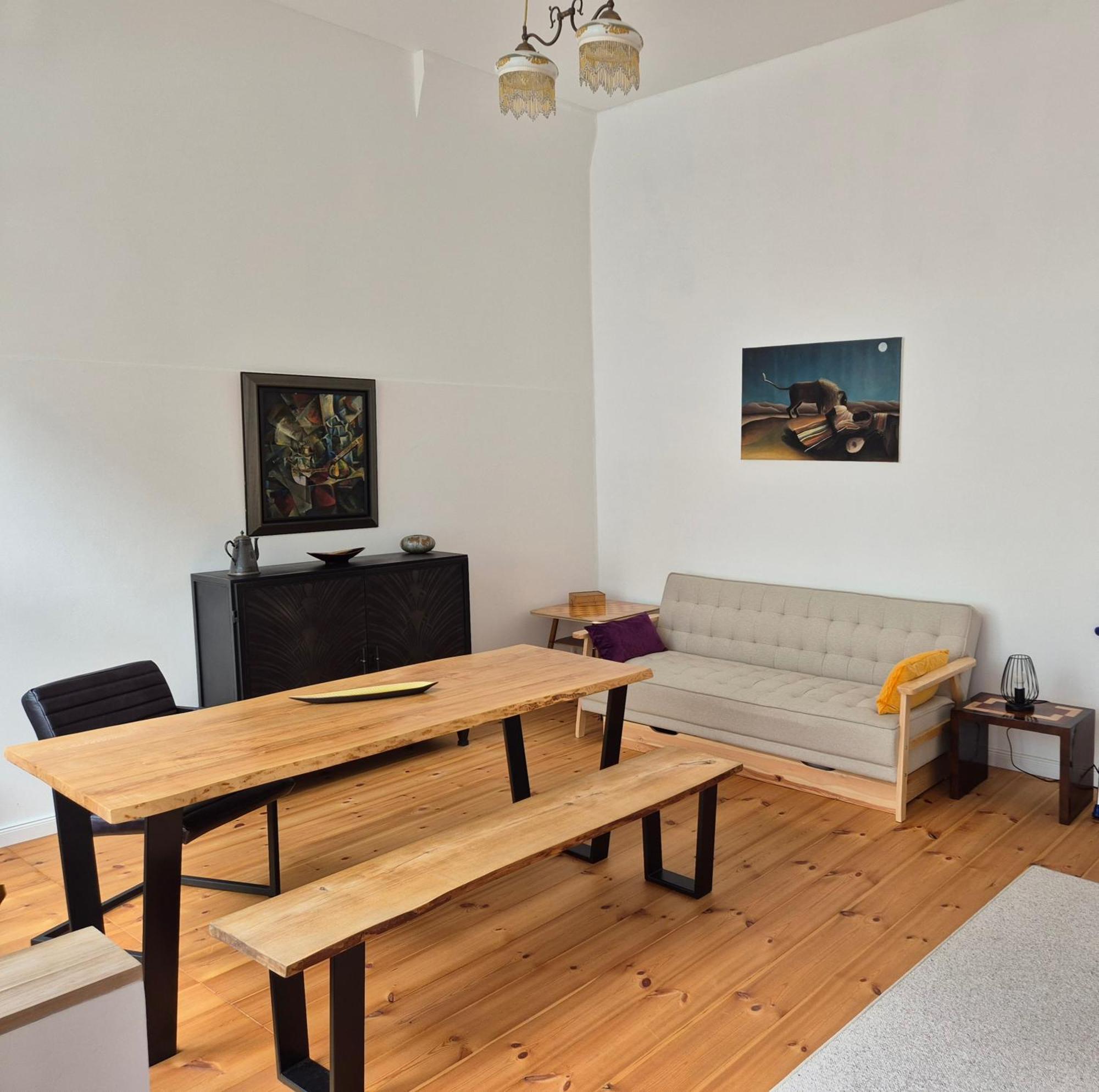 Exklusive 3-zimmer-wohnung, 2 Ebenen, Messe, Zentrum, 67 M2 Apartment *
